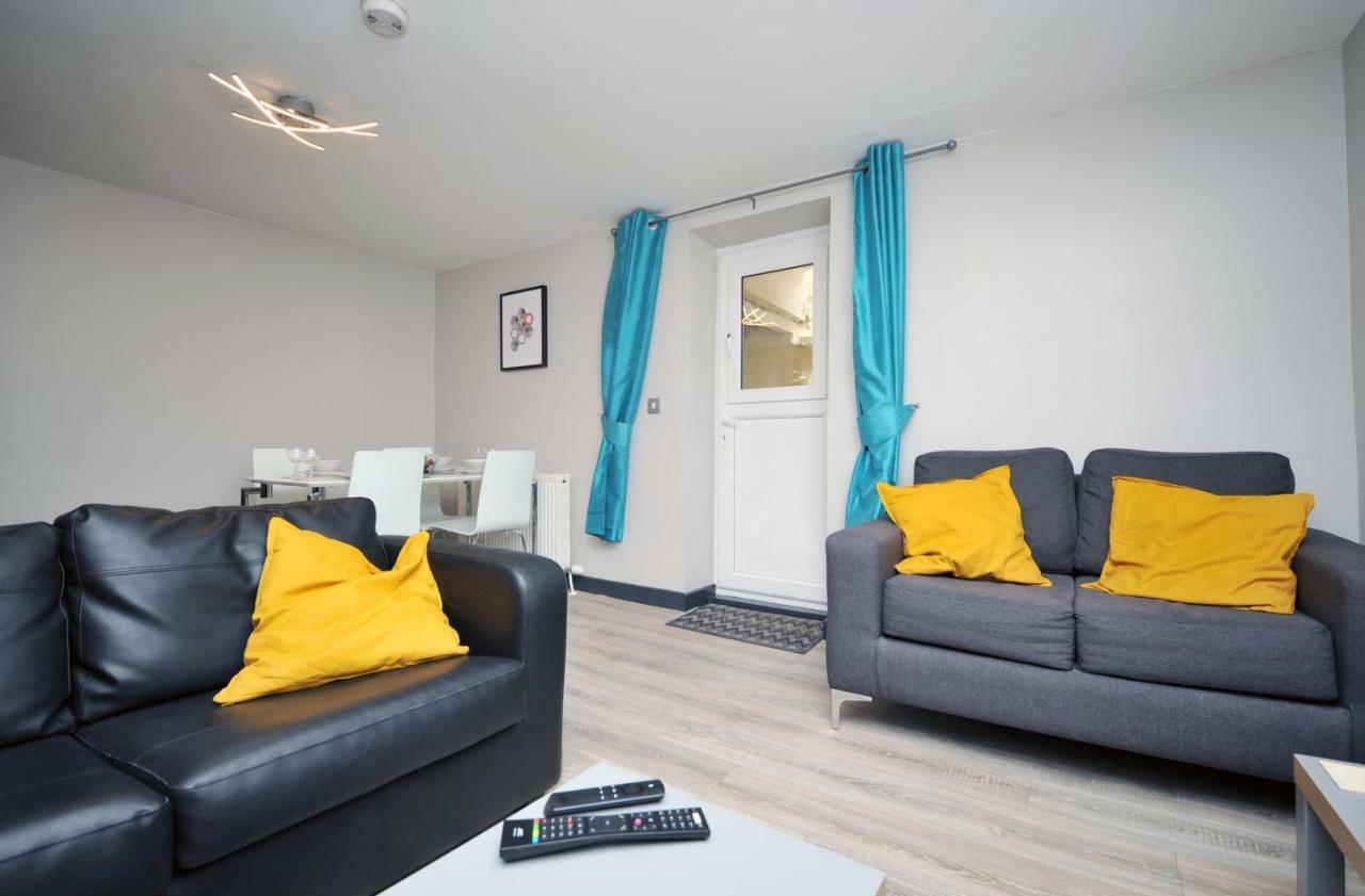 Stone'S Throw City Centre - Tv In Every Bedroom! Суонзи Екстериор снимка